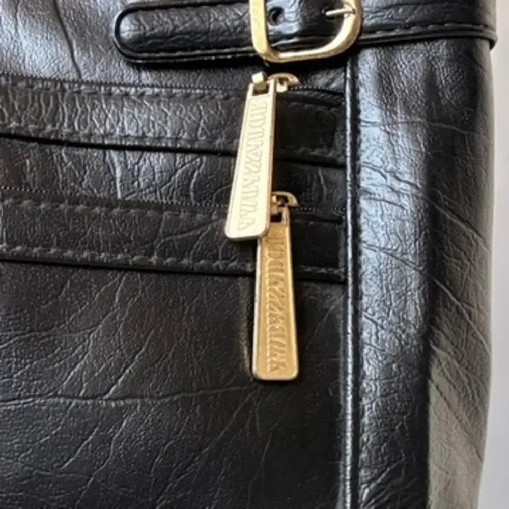 ambassador vintage black